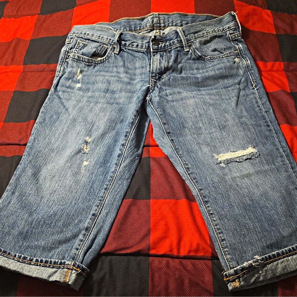 Old Navy Womens Blue Medium Wash Distressed Cropped Denim Jeans, 5-Pocket, Sz 8